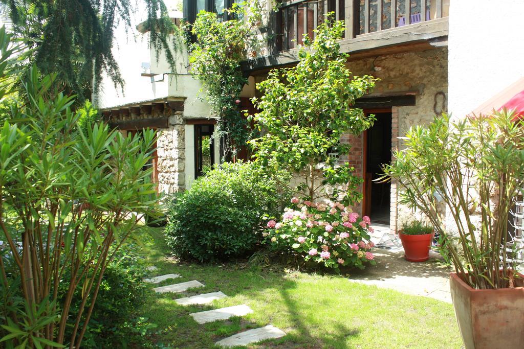 Gite De Chevreuse Exterior photo